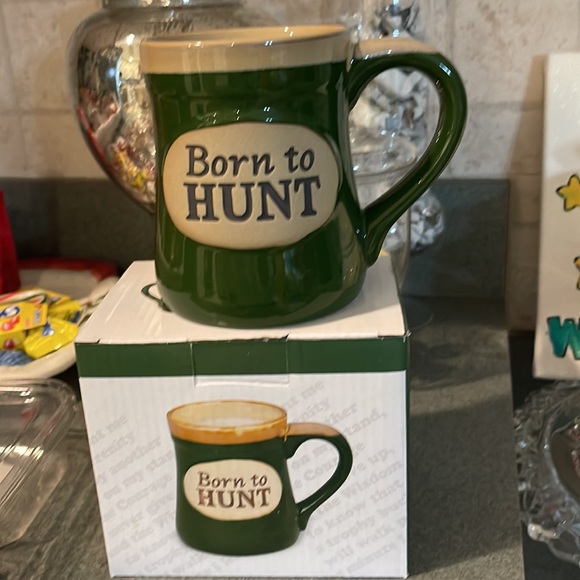Ceramic Mug “Born to Hunt” - Picture 5 of 5